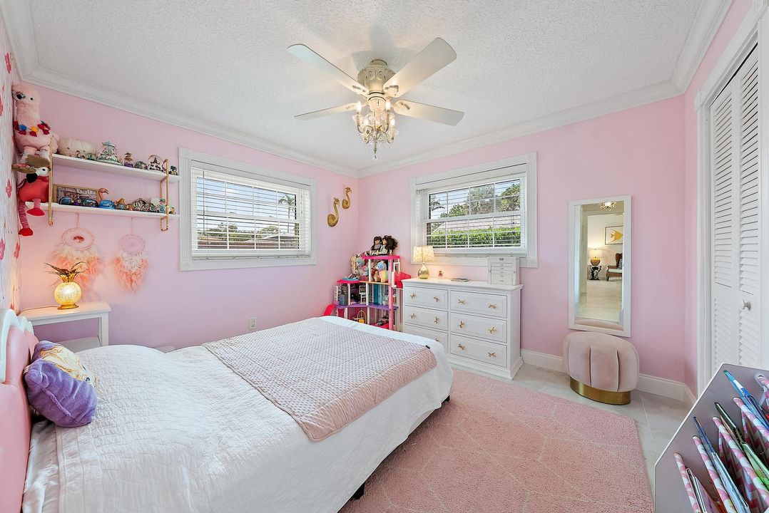 For Sale: $859,500 (3 beds, 2 baths, 2206 Square Feet)