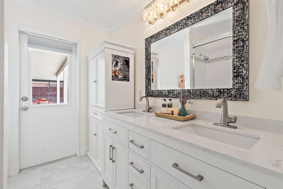 For Sale: $859,500 (3 beds, 2 baths, 2206 Square Feet)