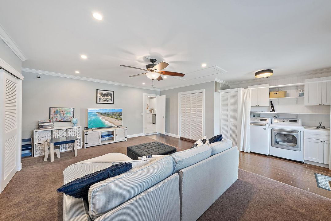 For Sale: $859,500 (3 beds, 2 baths, 2206 Square Feet)