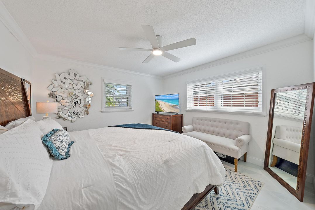 For Sale: $859,500 (3 beds, 2 baths, 2206 Square Feet)