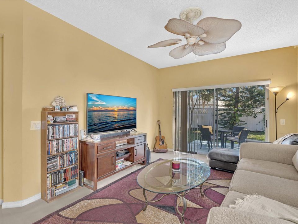 For Sale: $472,900 (3 beds, 2 baths, 1509 Square Feet)