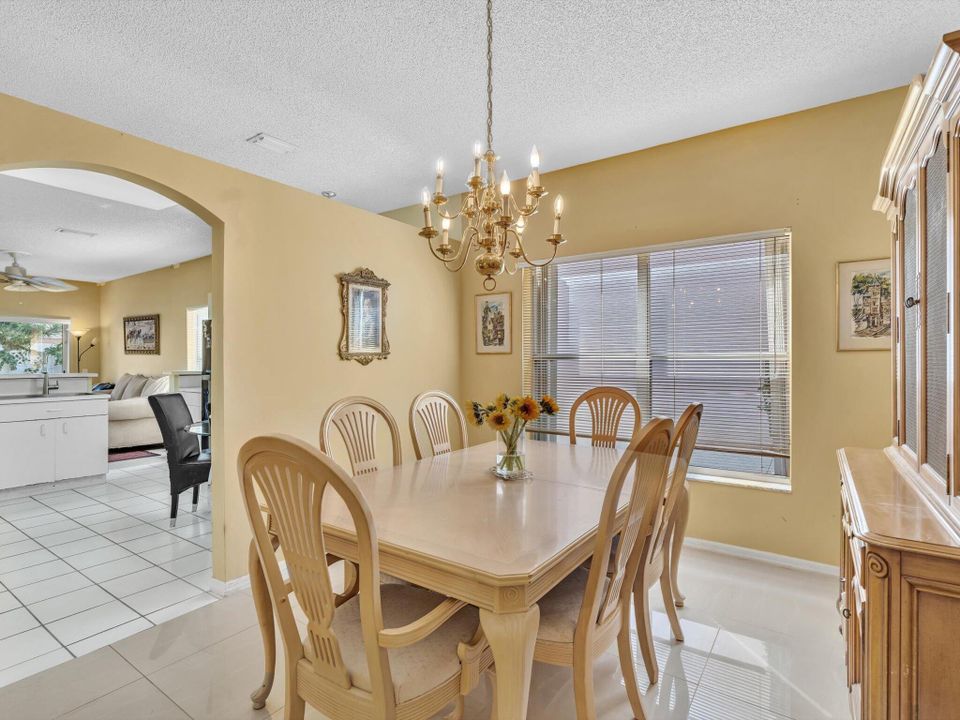 For Sale: $472,900 (3 beds, 2 baths, 1509 Square Feet)