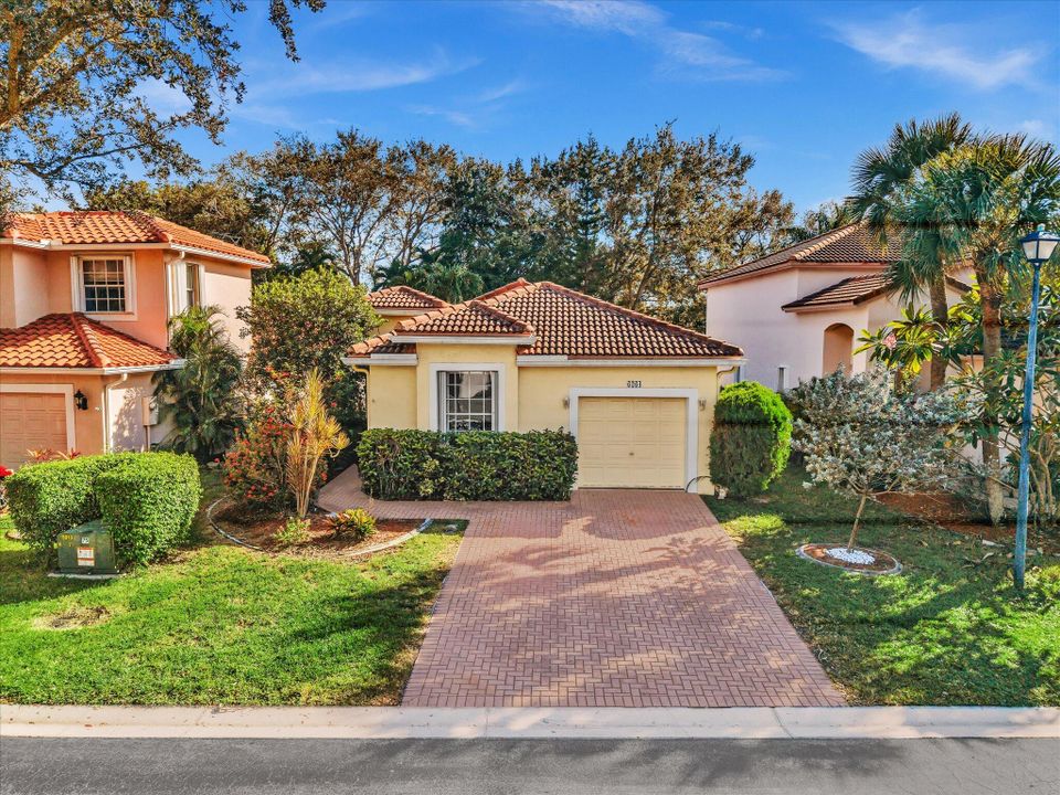 For Sale: $472,900 (3 beds, 2 baths, 1509 Square Feet)