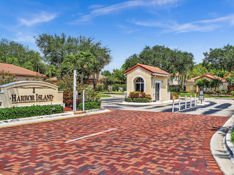 For Sale: $472,900 (3 beds, 2 baths, 1509 Square Feet)