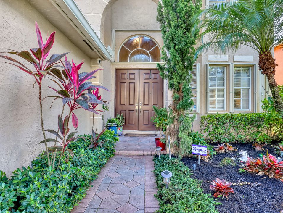 For Rent: $8,500 (5 beds, 3 baths, 3496 Square Feet)