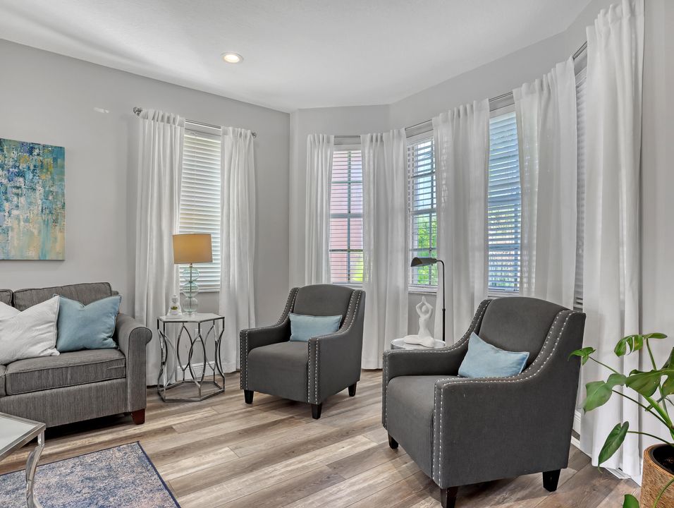 For Rent: $8,500 (5 beds, 3 baths, 3496 Square Feet)