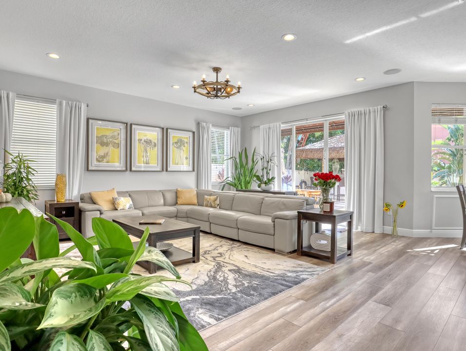 For Rent: $8,500 (5 beds, 3 baths, 3496 Square Feet)