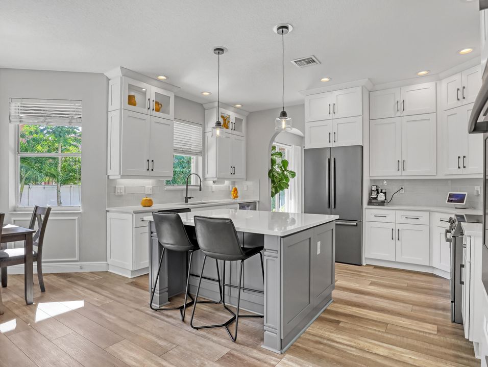 For Rent: $8,500 (5 beds, 3 baths, 3496 Square Feet)