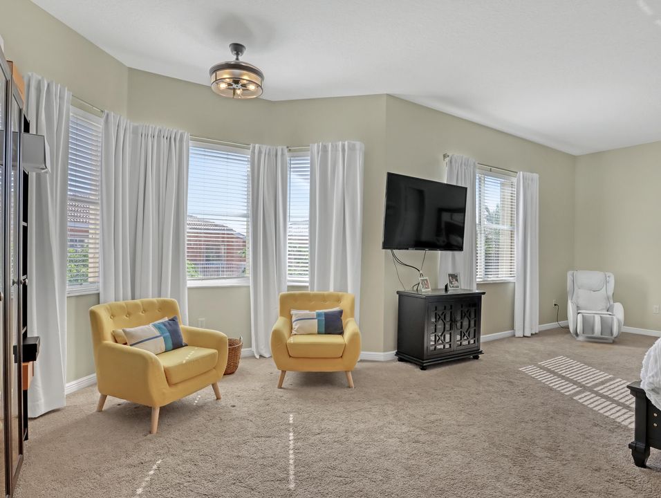 For Rent: $8,500 (5 beds, 3 baths, 3496 Square Feet)