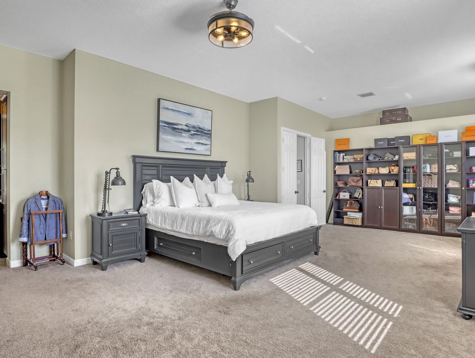 For Rent: $8,500 (5 beds, 3 baths, 3496 Square Feet)