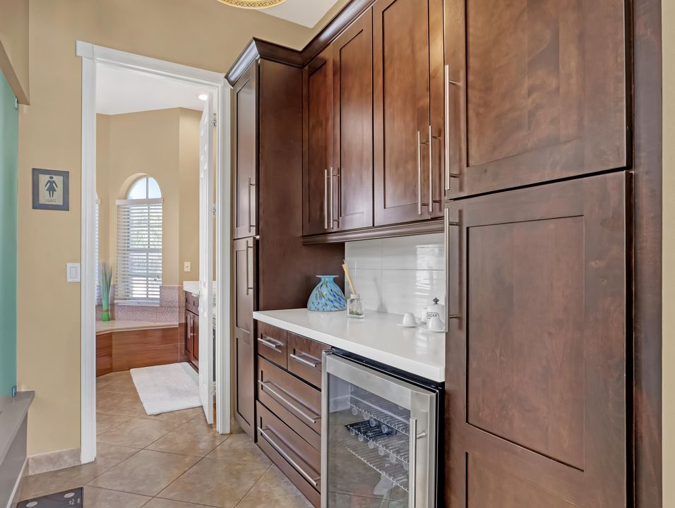 For Rent: $8,500 (5 beds, 3 baths, 3496 Square Feet)