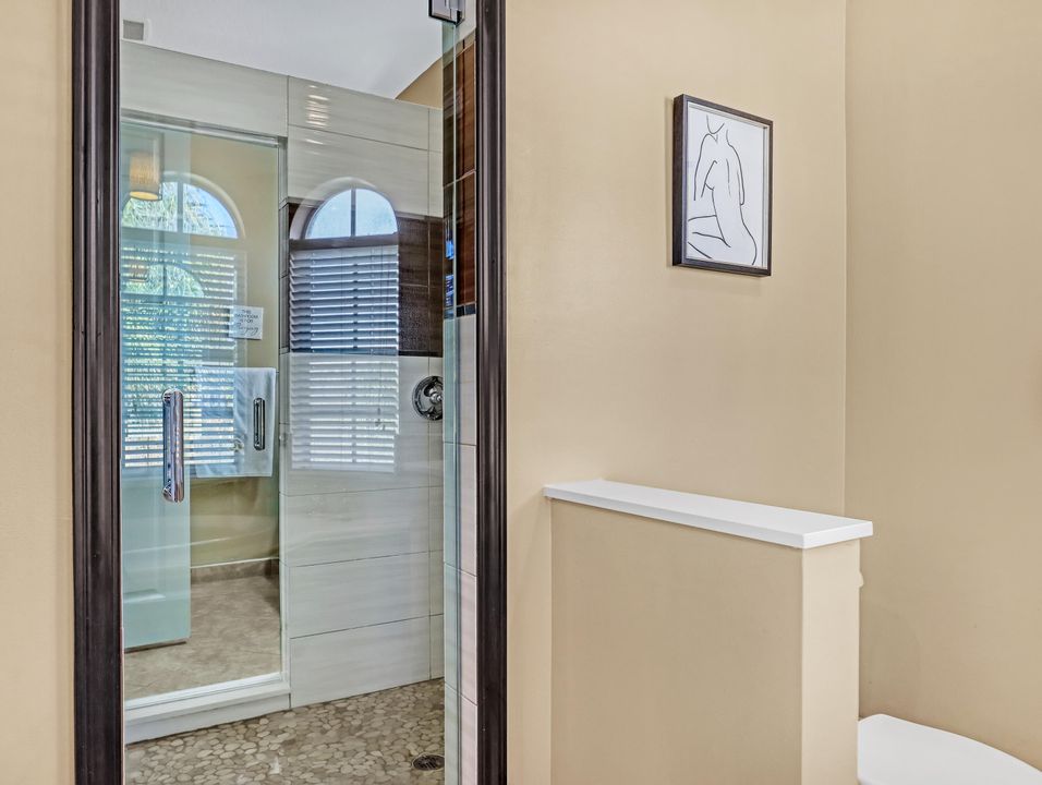 For Rent: $8,500 (5 beds, 3 baths, 3496 Square Feet)