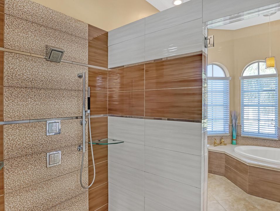 For Rent: $8,500 (5 beds, 3 baths, 3496 Square Feet)