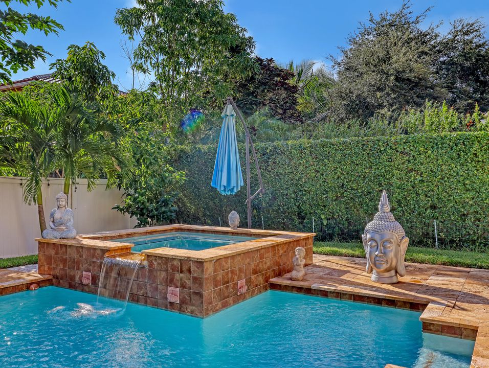 For Rent: $8,500 (5 beds, 3 baths, 3496 Square Feet)