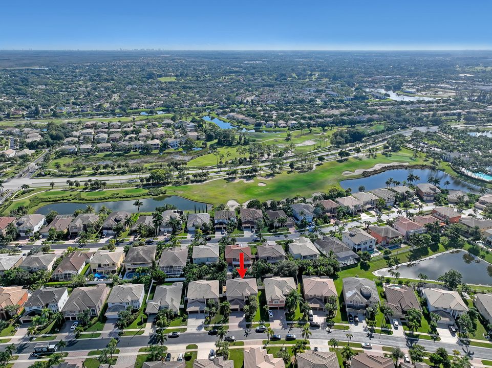 For Rent: $8,500 (5 beds, 3 baths, 3496 Square Feet)