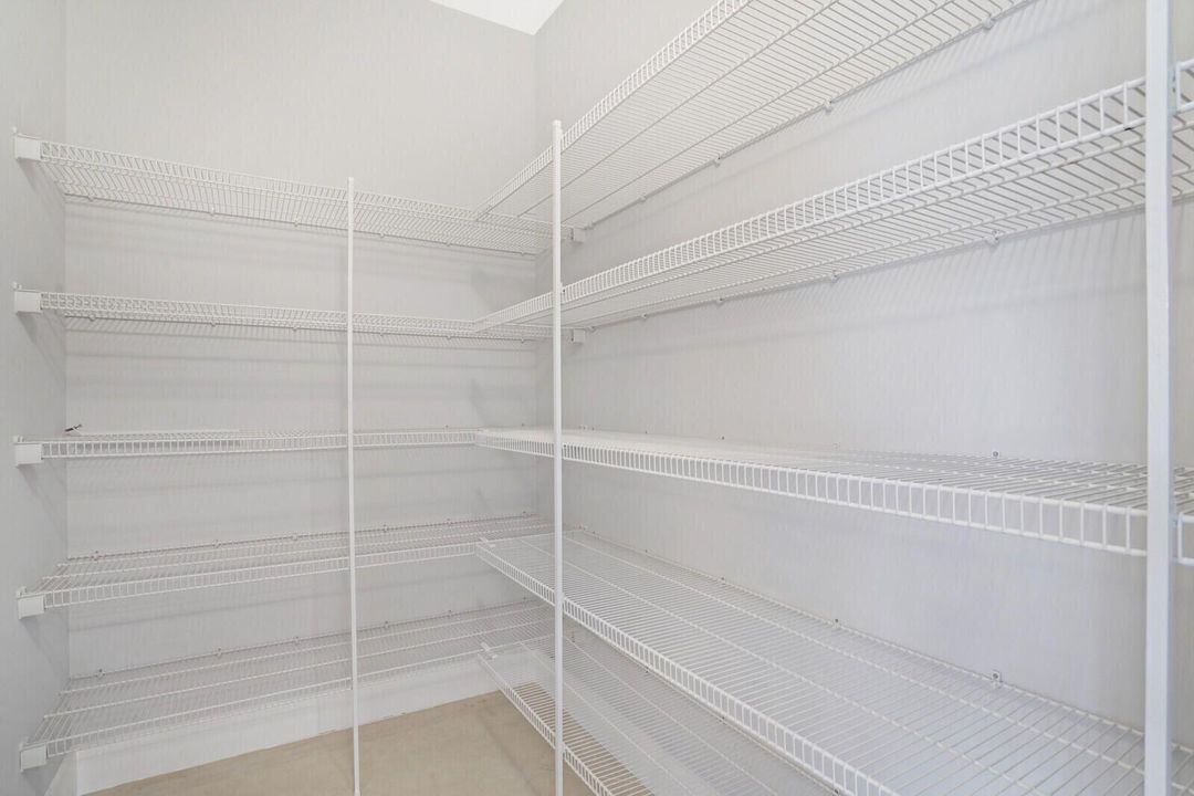 For Sale: $695,000 (2 beds, 2 baths, 1980 Square Feet)