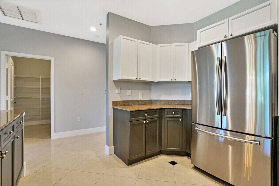 For Sale: $695,000 (2 beds, 2 baths, 1980 Square Feet)