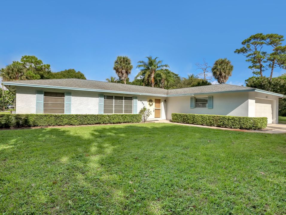 合同活跃: $639,000 (3 贝兹, 2 浴室, 1792 平方英尺)