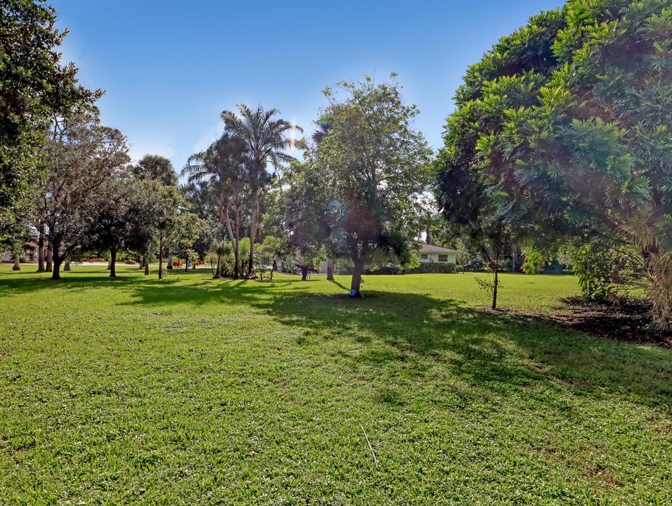 合同活跃: $639,000 (3 贝兹, 2 浴室, 1792 平方英尺)