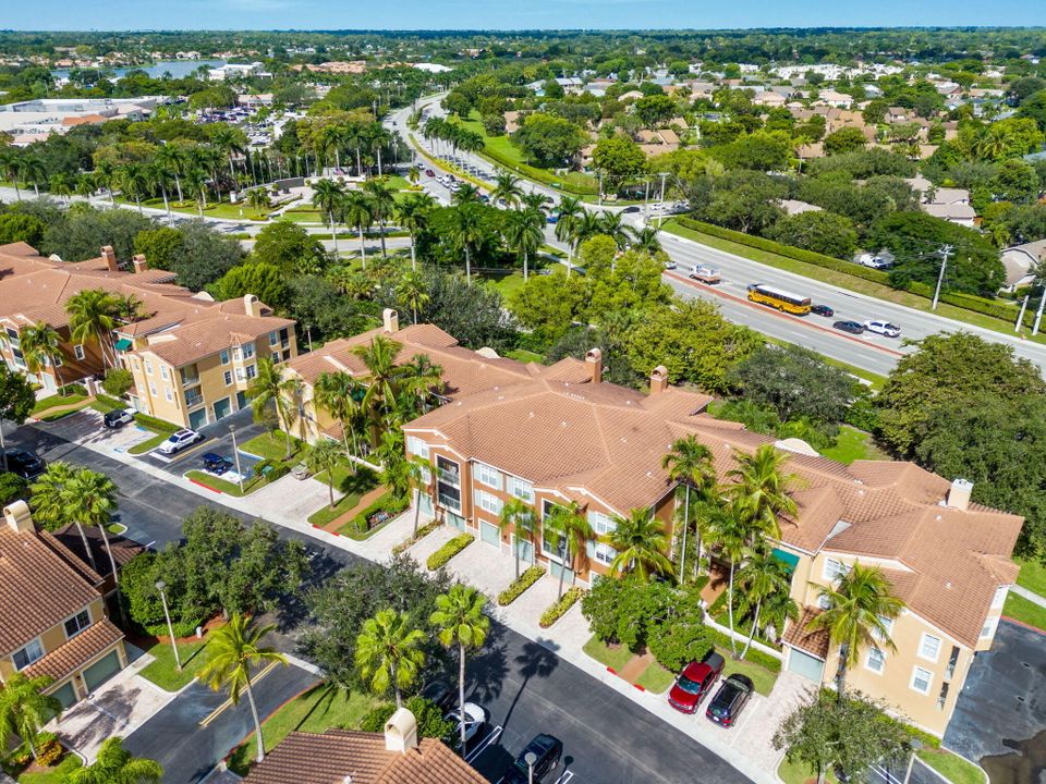 出租: $2,900 (3 贝兹, 2 浴室, 1479 平方英尺)