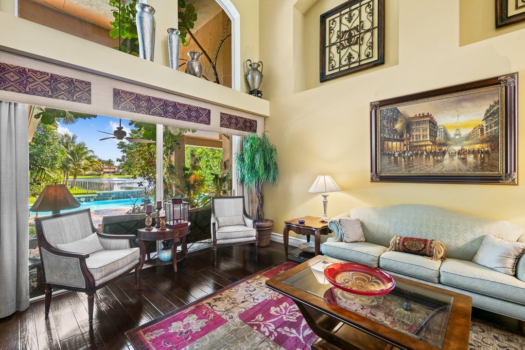 For Sale: $1,609,000 (5 beds, 4 baths, 4004 Square Feet)