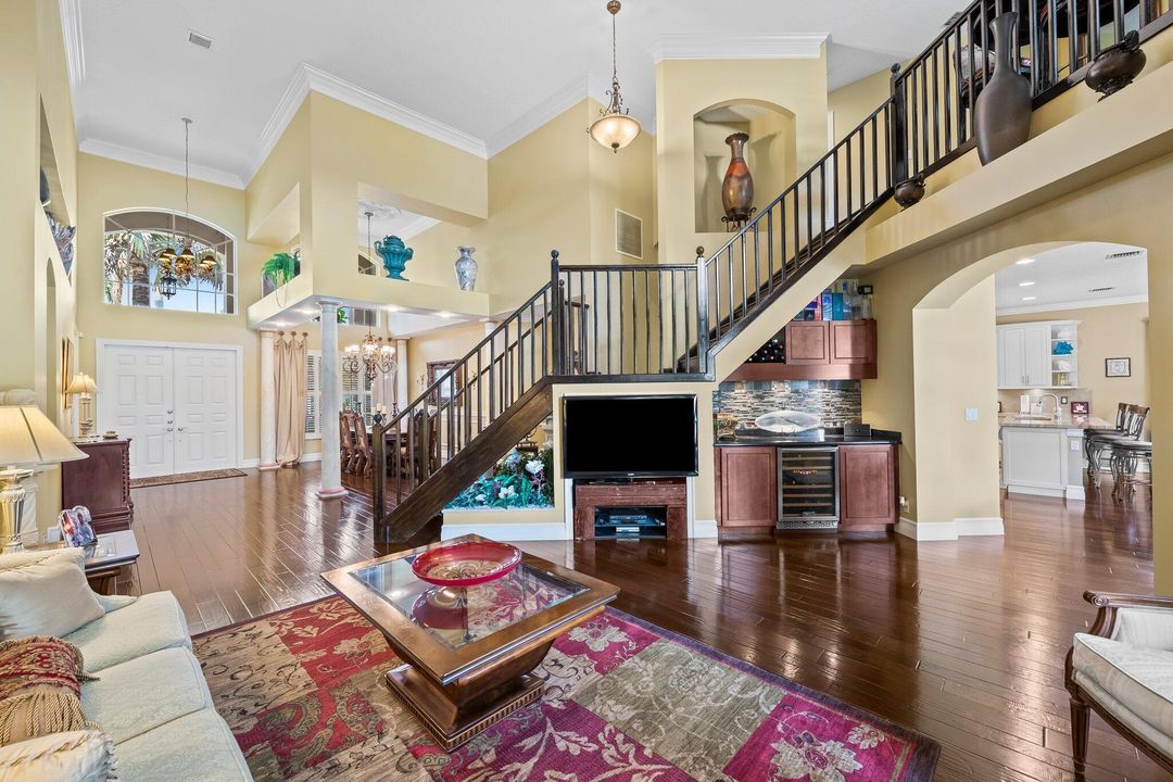 For Sale: $1,609,000 (5 beds, 4 baths, 4004 Square Feet)