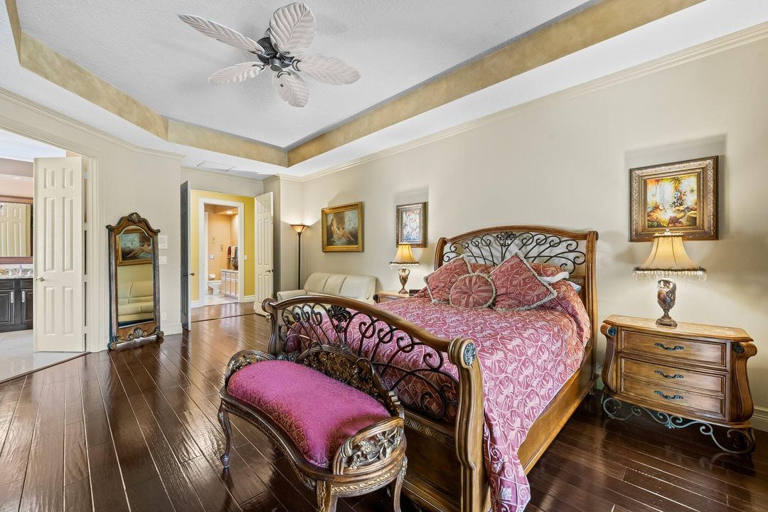 For Sale: $1,609,000 (5 beds, 4 baths, 4004 Square Feet)