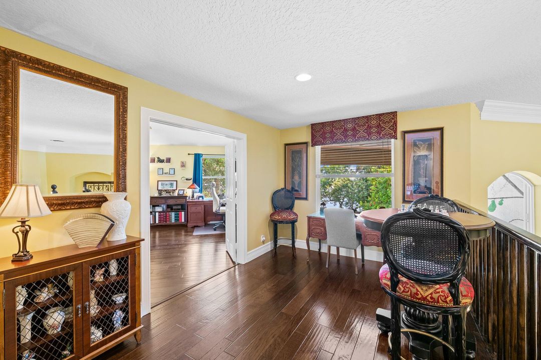 For Sale: $1,609,000 (5 beds, 4 baths, 4004 Square Feet)