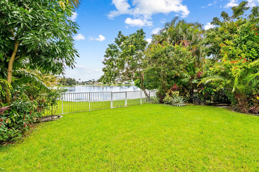 For Sale: $1,609,000 (5 beds, 4 baths, 4004 Square Feet)