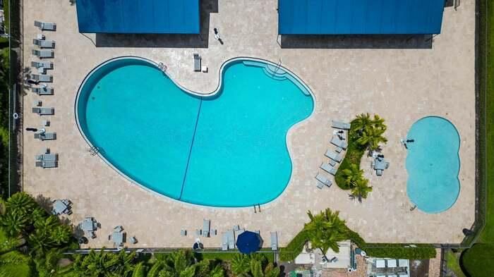 For Sale: $1,609,000 (5 beds, 4 baths, 4004 Square Feet)