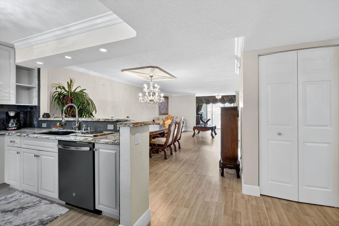 For Sale: $345,900 (3 beds, 2 baths, 1795 Square Feet)