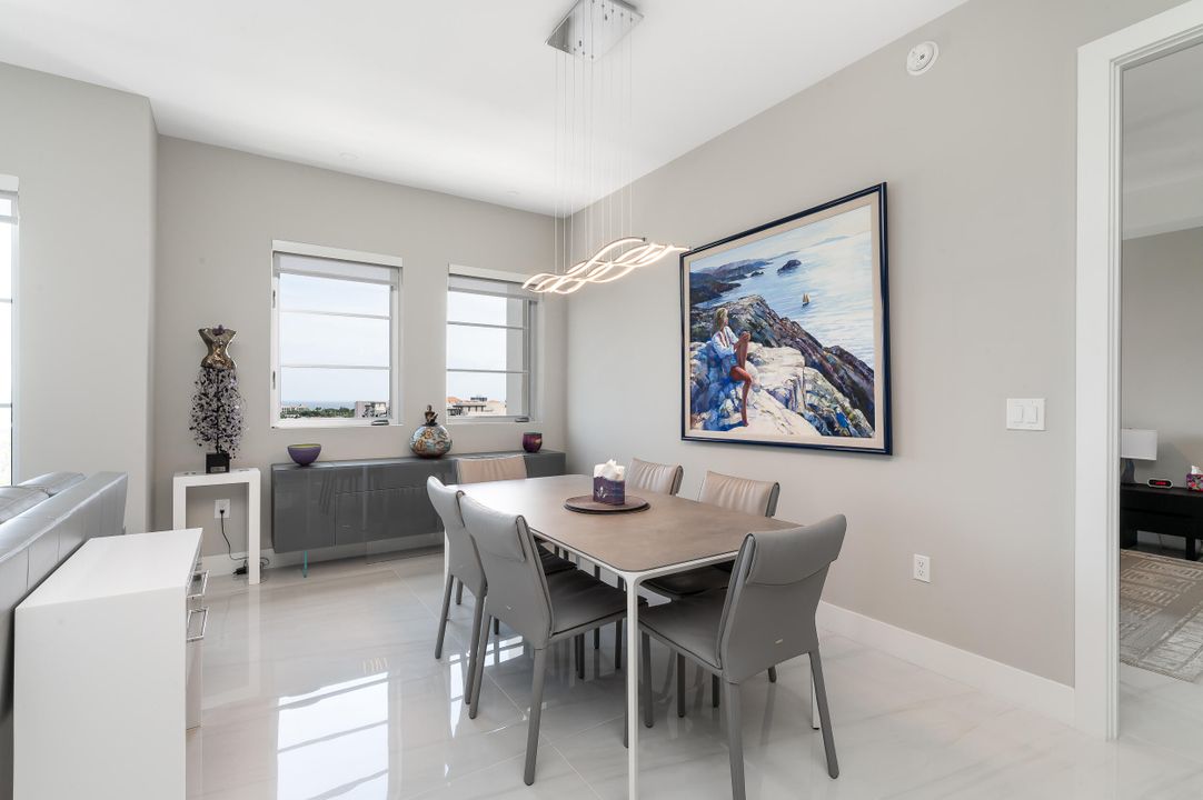 For Sale: $2,200,000 (3 beds, 2 baths, 1919 Square Feet)