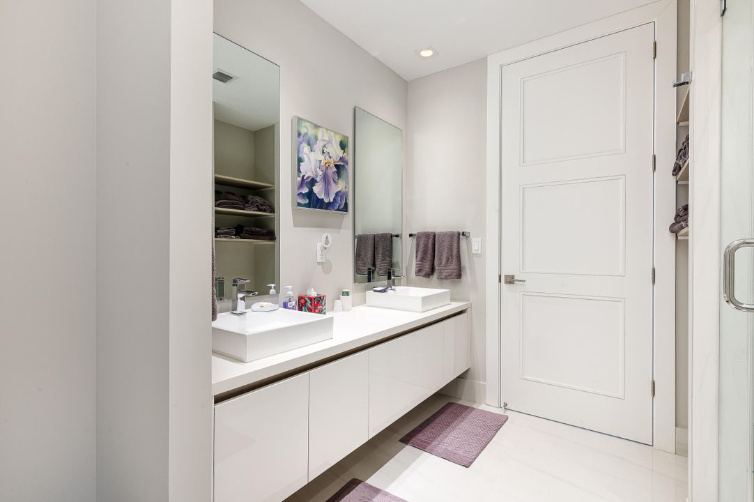 For Sale: $2,200,000 (3 beds, 2 baths, 1919 Square Feet)