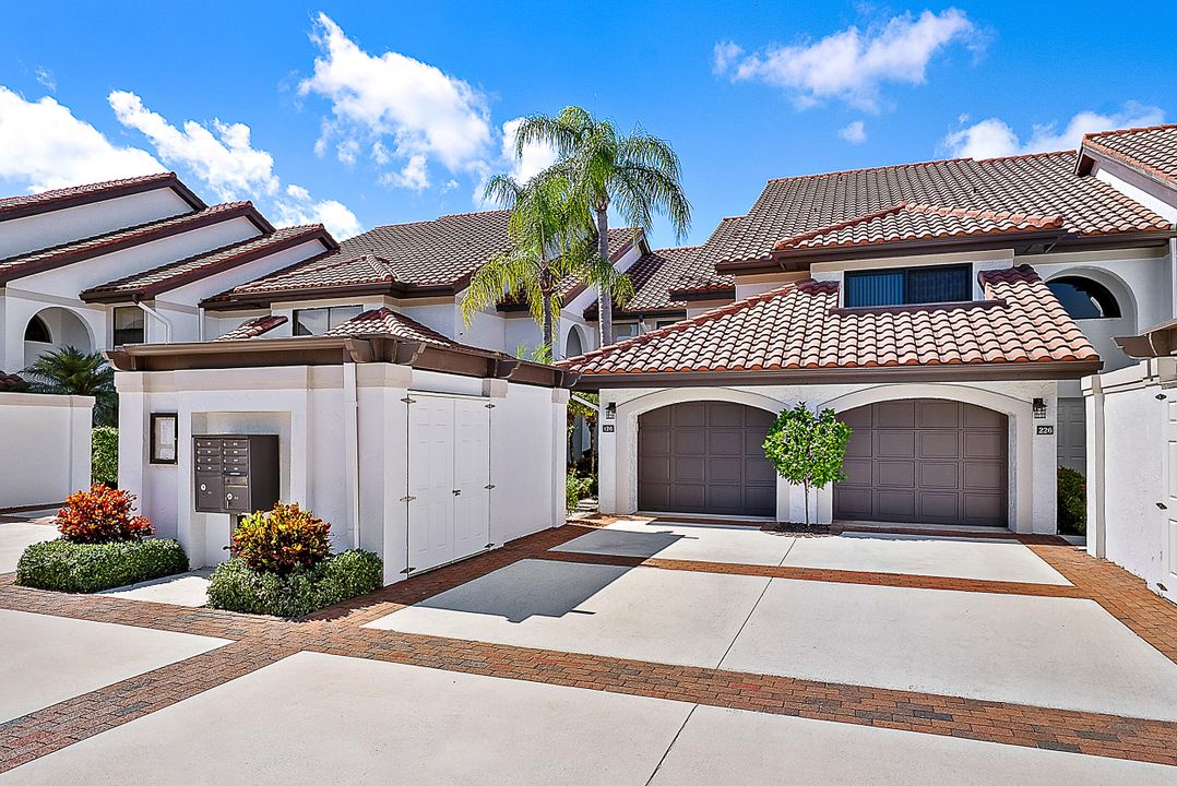 For Sale: $790,000 (2 beds, 2 baths, 1618 Square Feet)