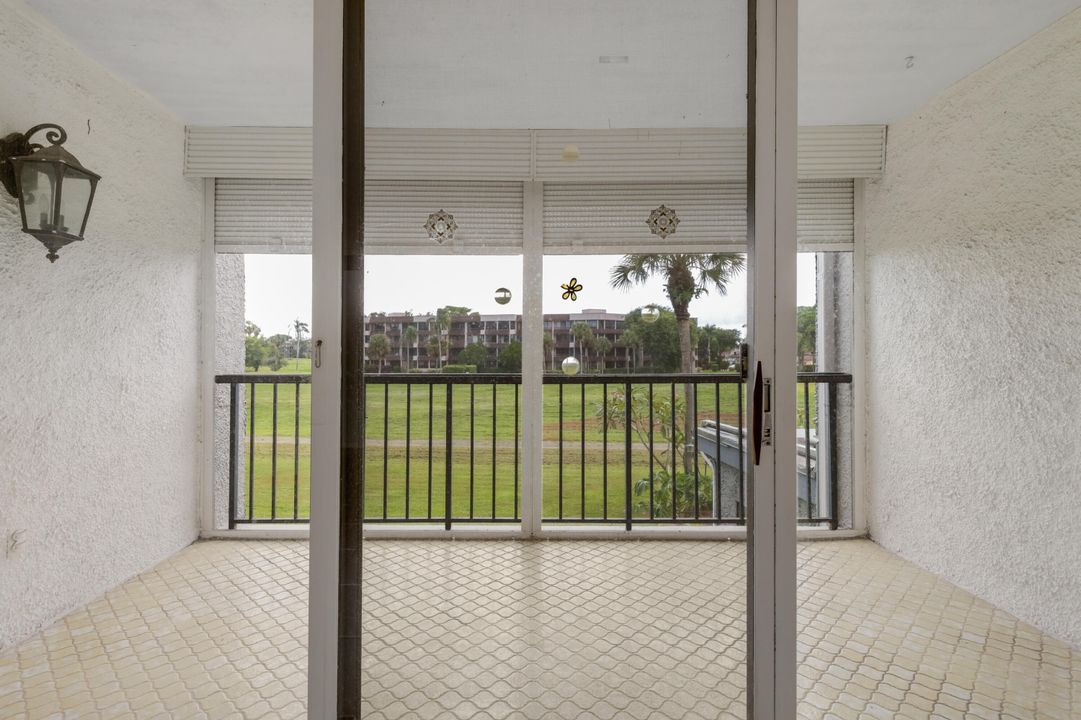 待售: $163,000 (2 贝兹, 2 浴室, 1265 平方英尺)