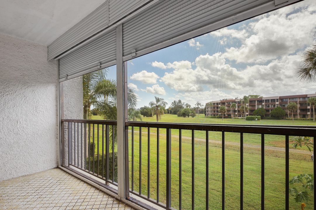 待售: $163,000 (2 贝兹, 2 浴室, 1265 平方英尺)