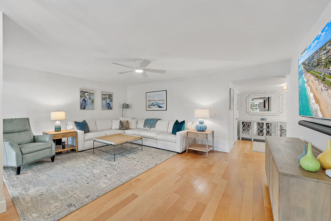 For Sale: $790,000 (2 beds, 2 baths, 1618 Square Feet)