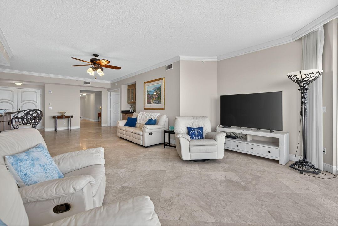 На продажу: $3,200,000 (3 спален, 3 ванн, 2792 Квадратных фут)