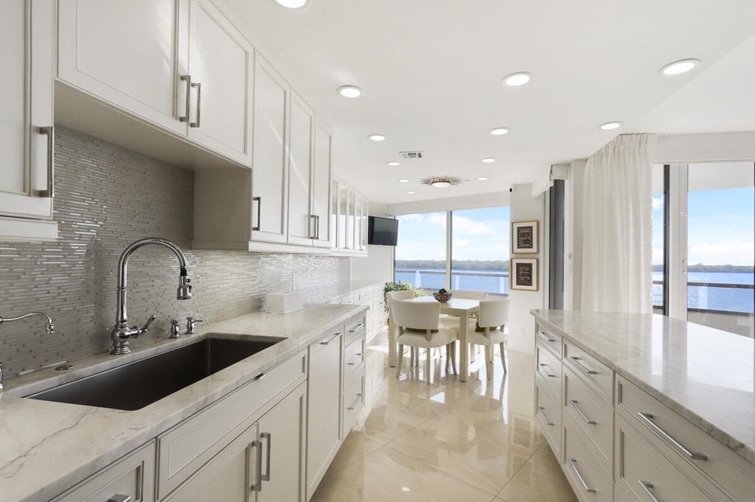 Active With Contract: $1,395,000 (3 beds, 3 baths, 3290 Square Feet)