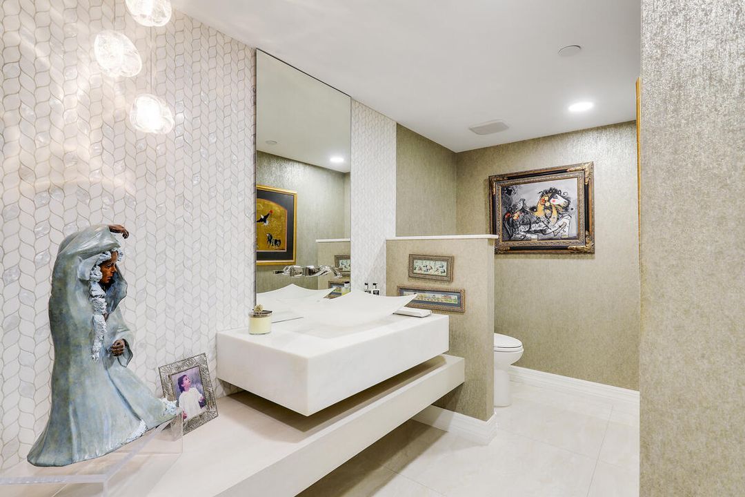 Active With Contract: $1,395,000 (3 beds, 3 baths, 3290 Square Feet)