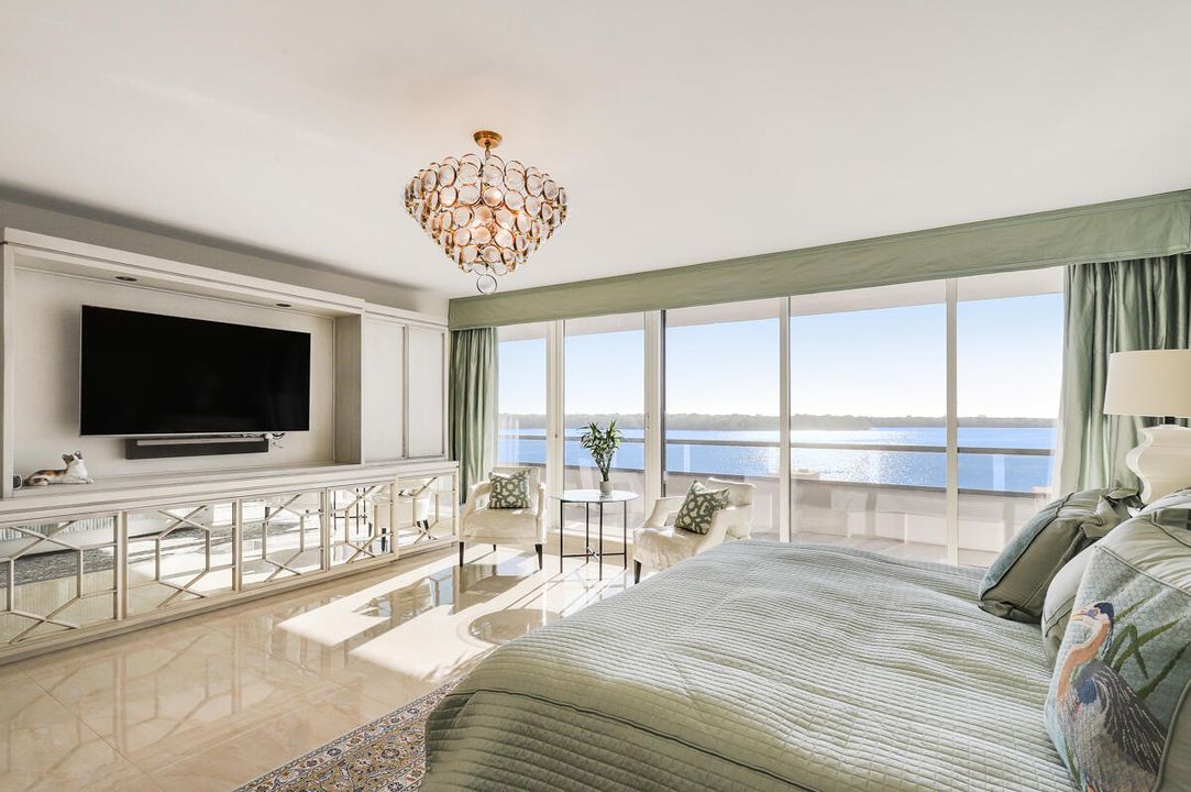 Active With Contract: $1,395,000 (3 beds, 3 baths, 3290 Square Feet)