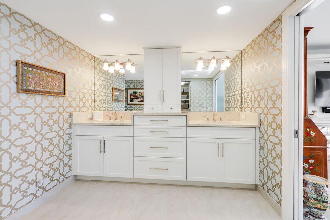 Active With Contract: $1,395,000 (3 beds, 3 baths, 3290 Square Feet)