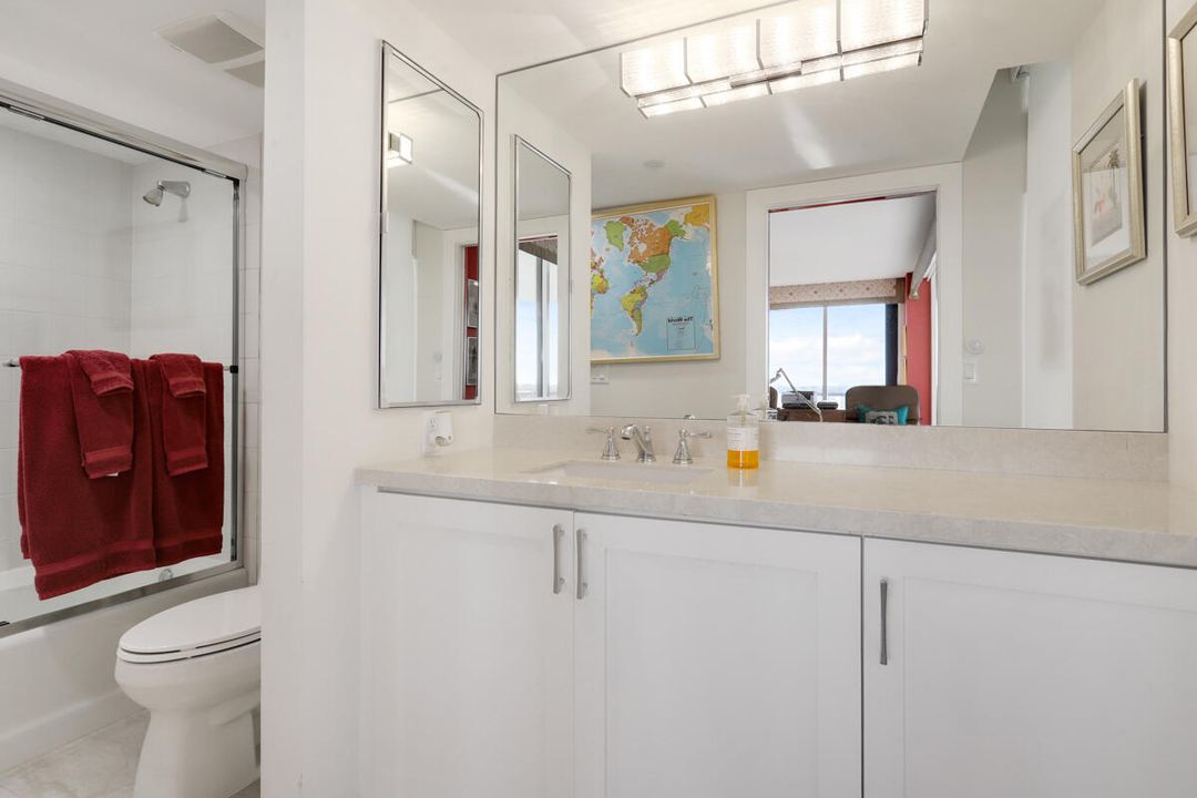 Active With Contract: $1,395,000 (3 beds, 3 baths, 3290 Square Feet)