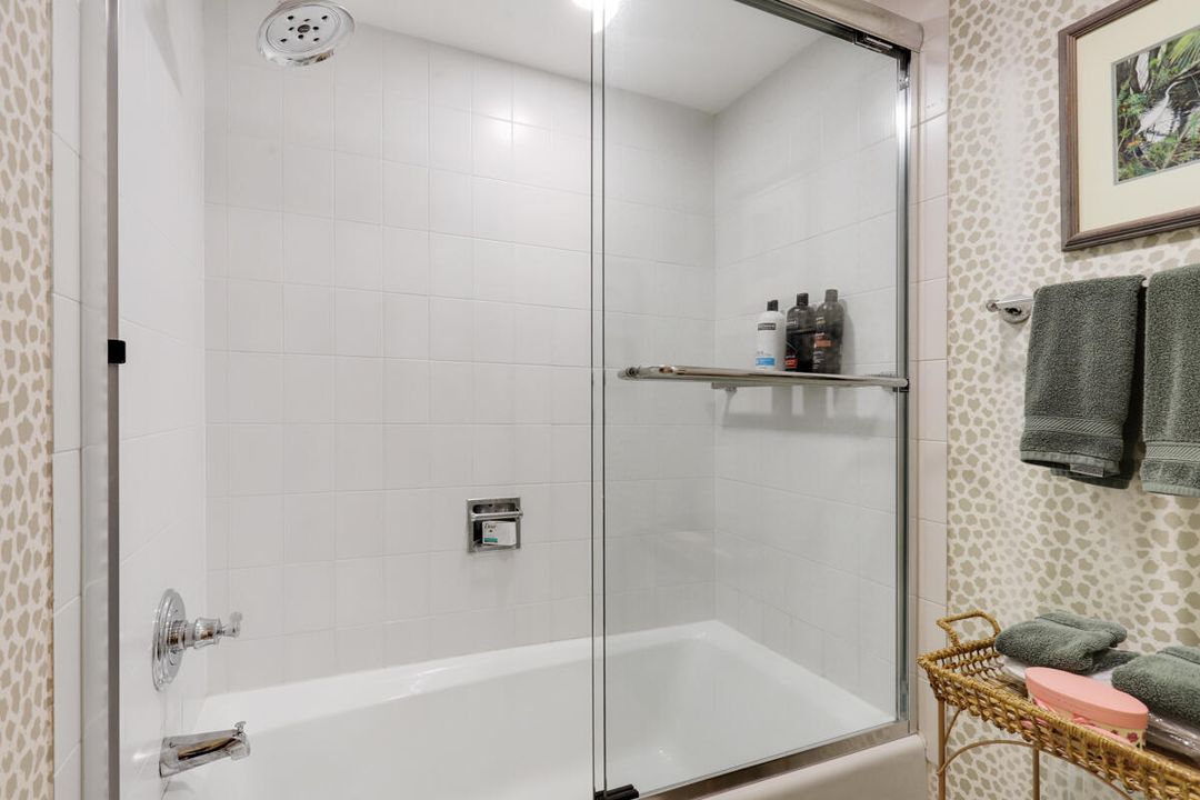 Active With Contract: $1,395,000 (3 beds, 3 baths, 3290 Square Feet)