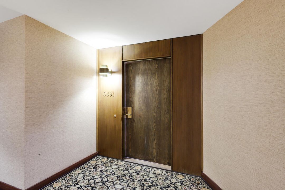 Active With Contract: $1,395,000 (3 beds, 3 baths, 3290 Square Feet)