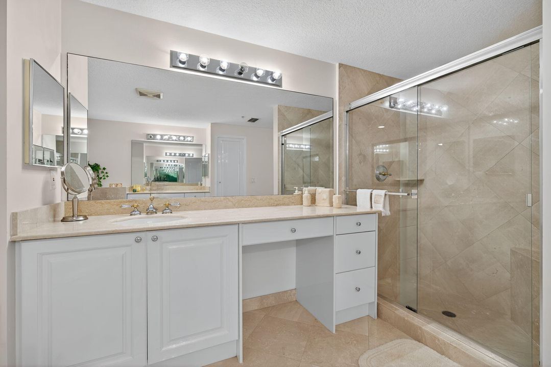 На продажу: $3,200,000 (3 спален, 3 ванн, 2792 Квадратных фут)