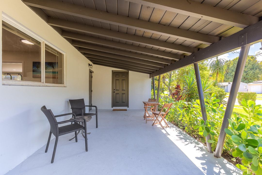 For Sale: $450,000 (3 beds, 2 baths, 1242 Square Feet)