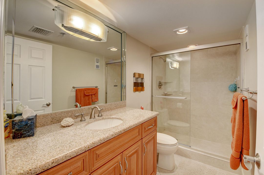 Active With Contract: $5,500 (2 beds, 2 baths, 1426 Square Feet)