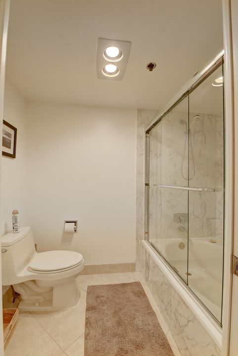 Active With Contract: $5,500 (2 beds, 2 baths, 1426 Square Feet)
