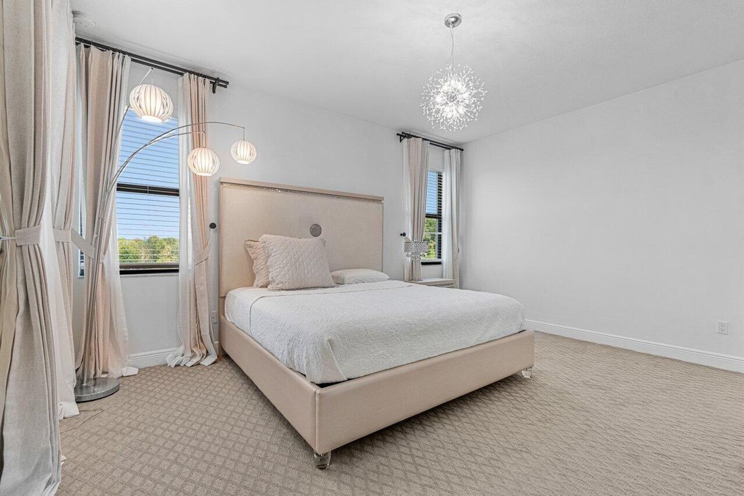 En Renta: $12,000 (5 camas, 5 baños, 5292 Pies cuadrados)